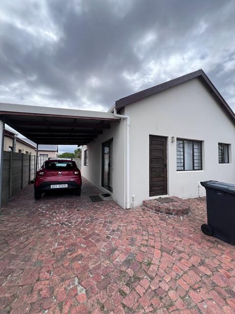 To Let 2 Bedroom Property for Rent in Pine Acres Western Cape